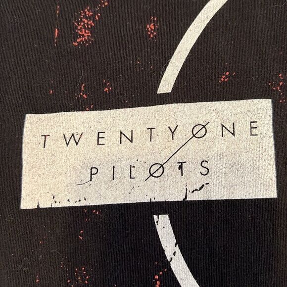 Rock Me size small TwentyOne Pilots short sleeve distressed band T-shirt EUC - Picture 10 of 12